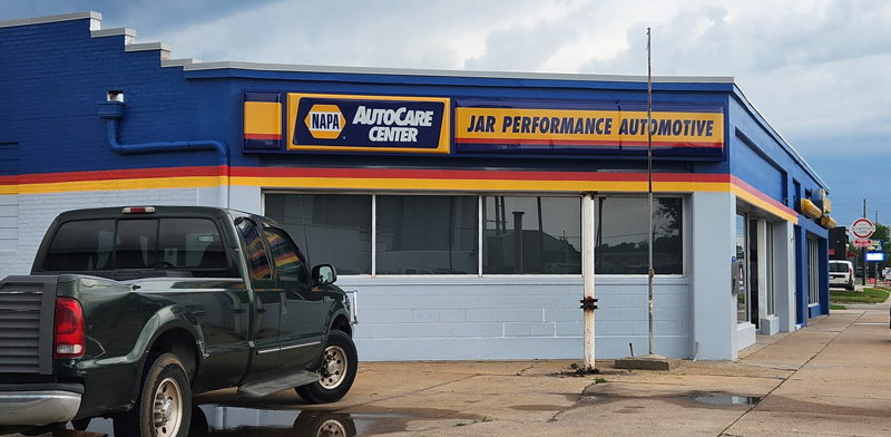 Auto Mechanic in Moundridge, Kansas 
