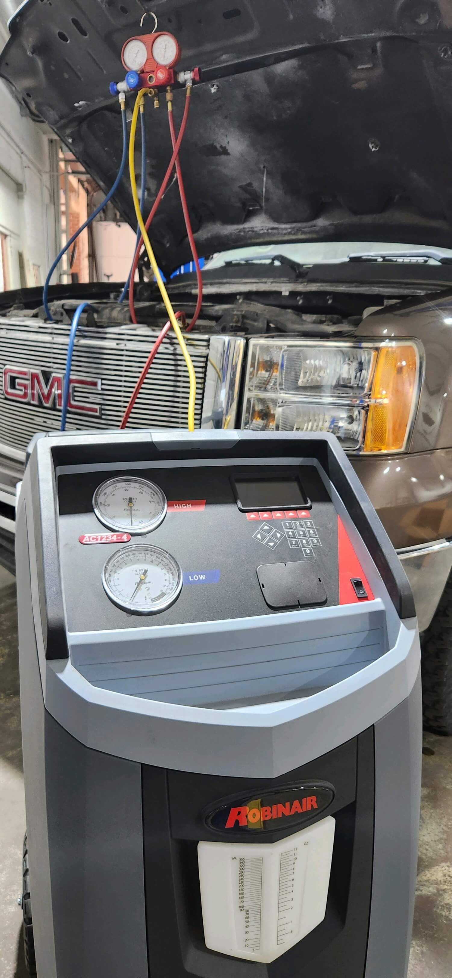 A/C Service - 1234YF Refrigerant In McPherson, KS A/C Service - 1234YF Refrigerant In McPherson, KS
